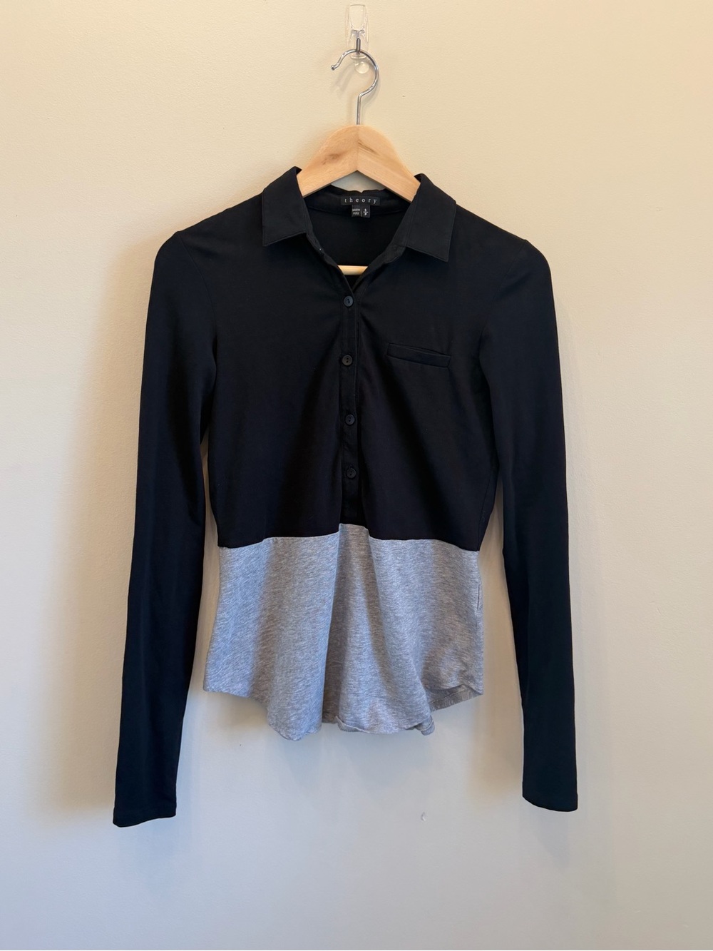 Theory long sleeve tee shirt SIZE SMALL color block LIKE NEW black grey